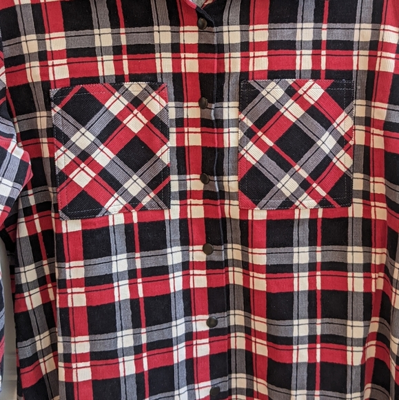 Vintage Grandpa chic cordoroy button down - Picture 4 of 7